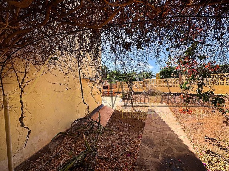 Apartment for Sale in Chayofa, Tenerife, España 29