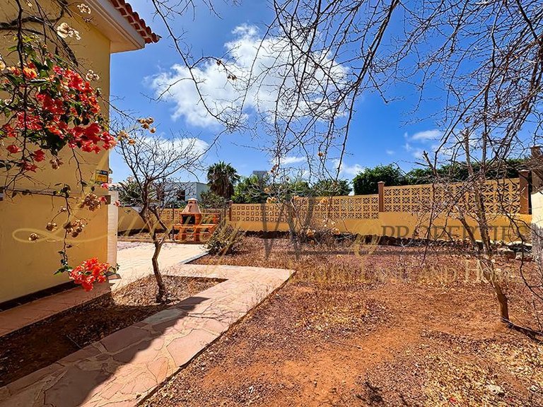 Apartment for Sale in Chayofa, Tenerife, España 26