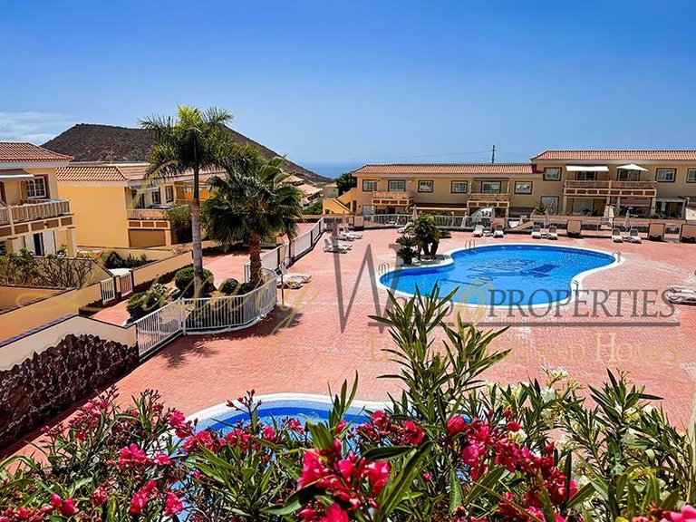 Apartment for Sale in Chayofa, Tenerife, España 5