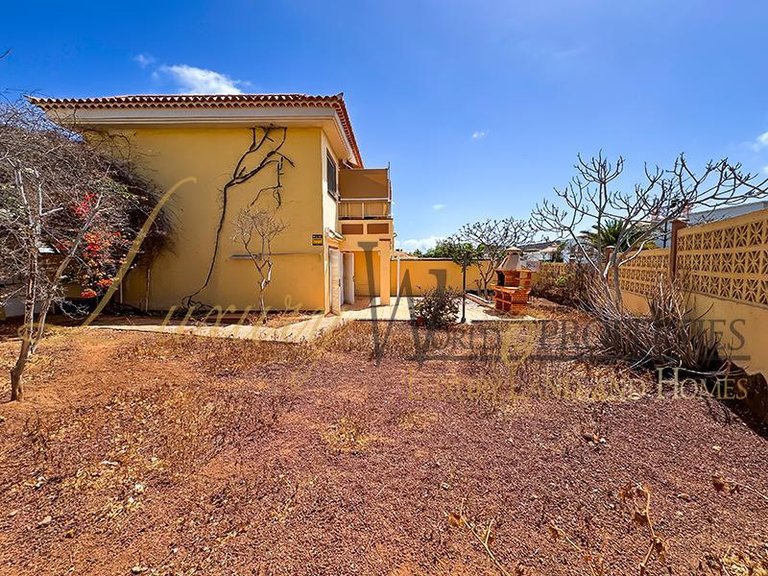 Apartment for Sale in Chayofa, Tenerife, España 19