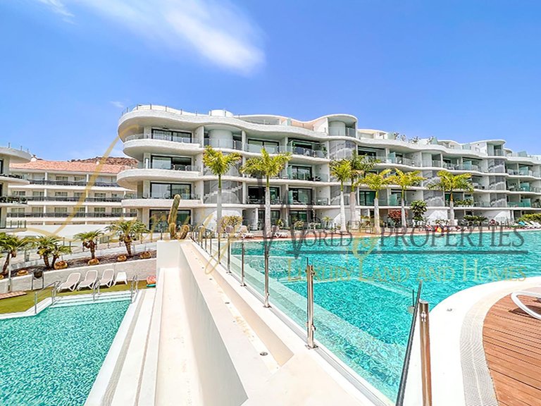 Apartment for Sale in Palm Mar, Tenerife, España 1