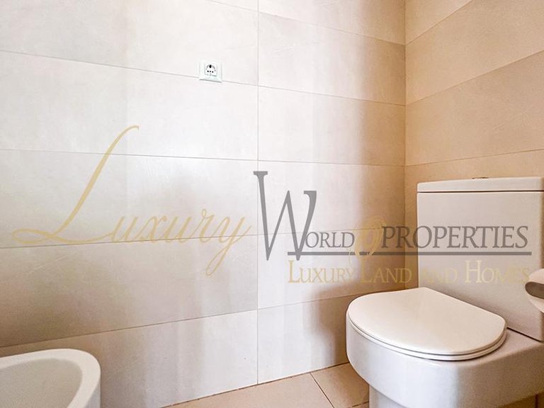 Apartment for Sale in Palm Mar, Tenerife, España 36