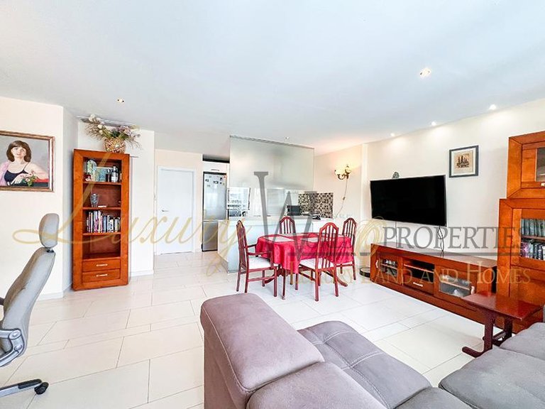 Apartment for Sale in Palm Mar, Tenerife, España 11