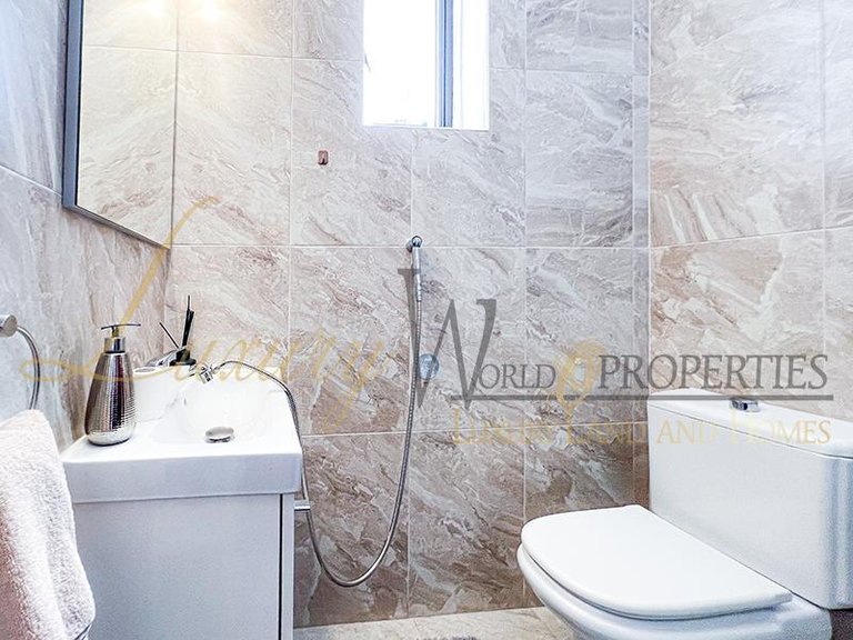 Town House for Sale in Costa Adeje, Tenerife, España 29