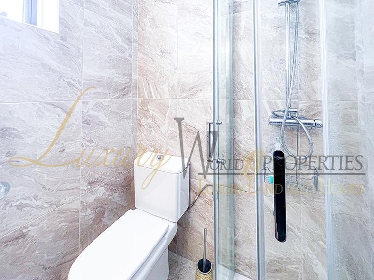 Town House for Sale in Costa Adeje, Tenerife, España 28