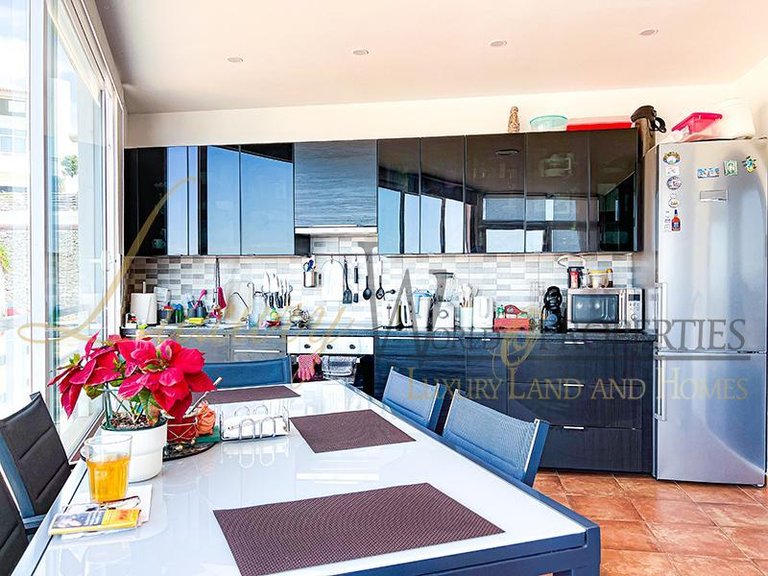 Town House for Sale in Costa Adeje, Tenerife, España 15