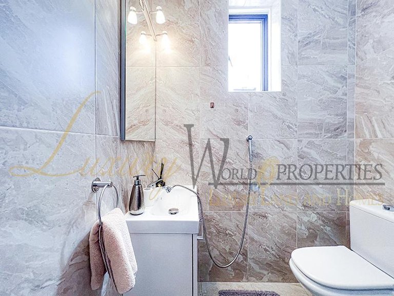 Town House for Sale in Costa Adeje, Tenerife, España 27