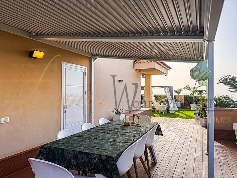 Villa for Sale in Puerto De Santiago, Tenerife, España 16