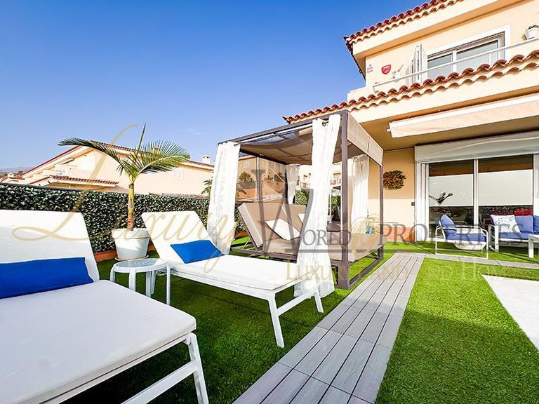 Villa for Sale in Puerto De Santiago, Tenerife, España 18