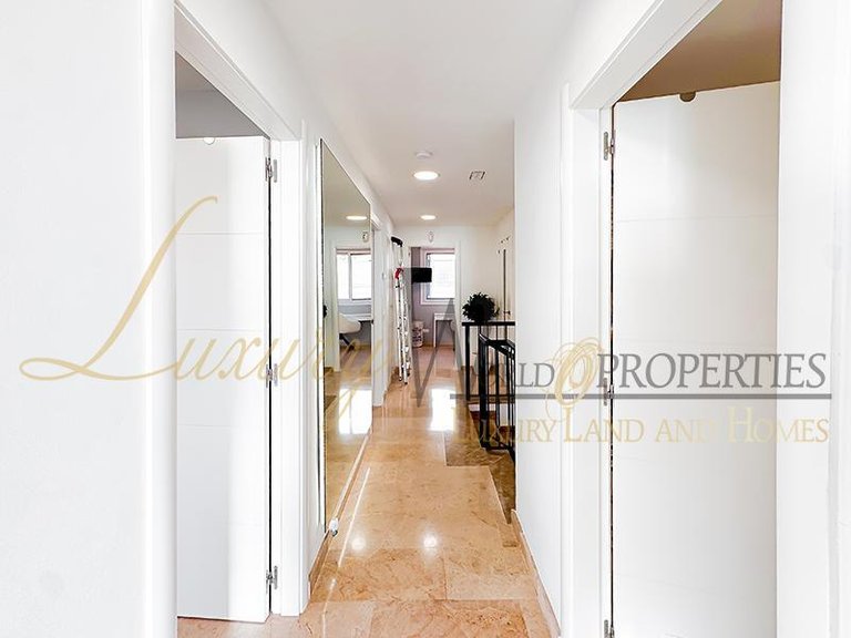 Villa for Sale in Puerto De Santiago, Tenerife, España 40