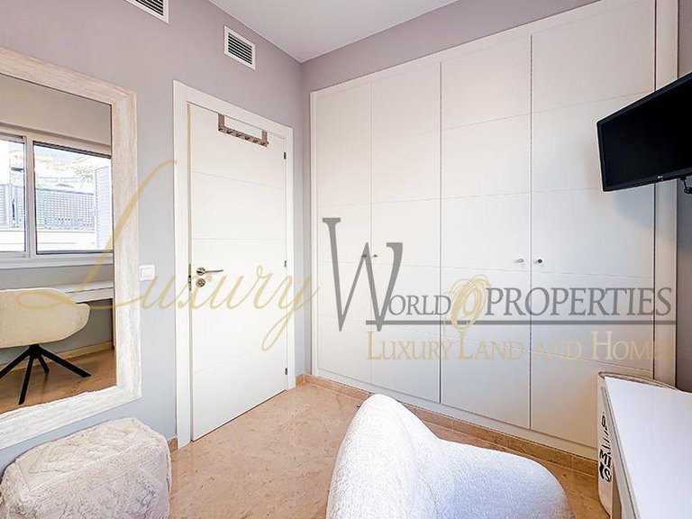 Villa for Sale in Puerto De Santiago, Tenerife, España 48