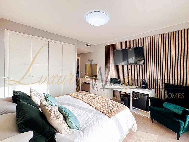 Villa for Sale in Puerto De Santiago, Tenerife, España 30