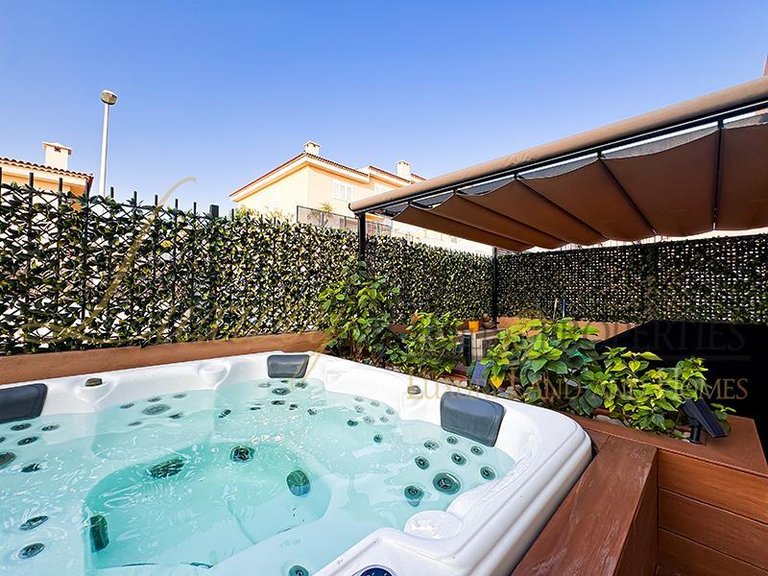 Villa for Sale in Puerto De Santiago, Tenerife, España 15