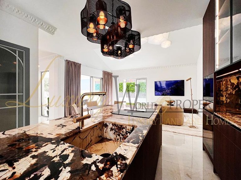 Villa for Sale in Adeje, Tenerife, España 23