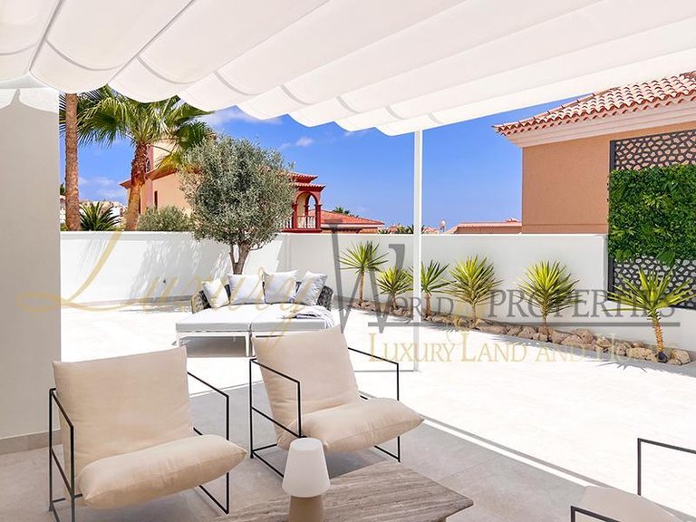 Villa for Sale in Adeje, Tenerife, España 7