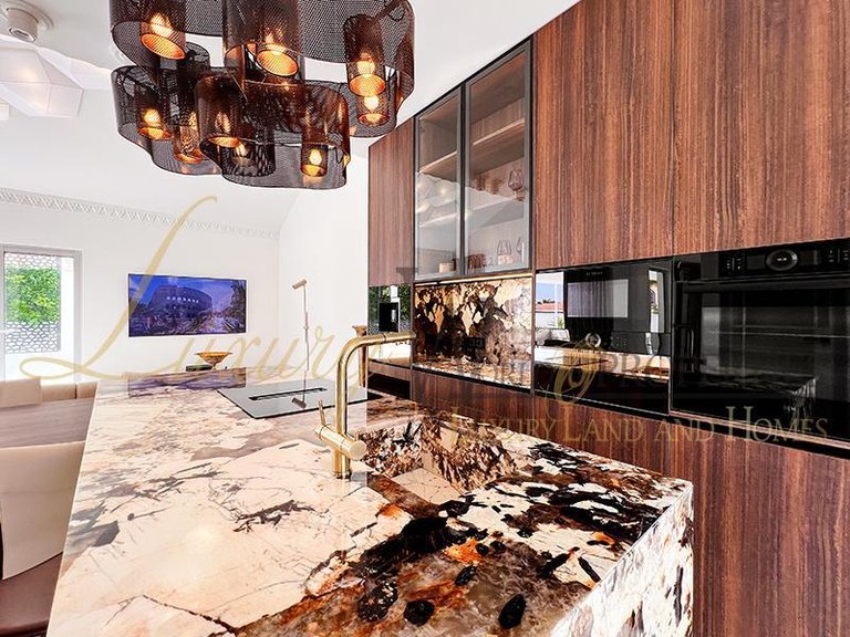 Villa for Sale in Adeje, Tenerife, España 22