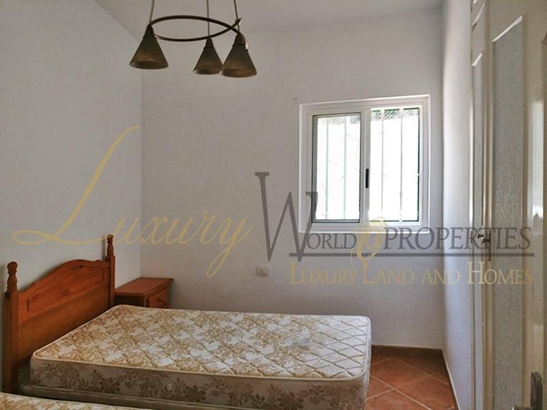 Villa for Sale in Los Cristianos, Tenerife, España 12