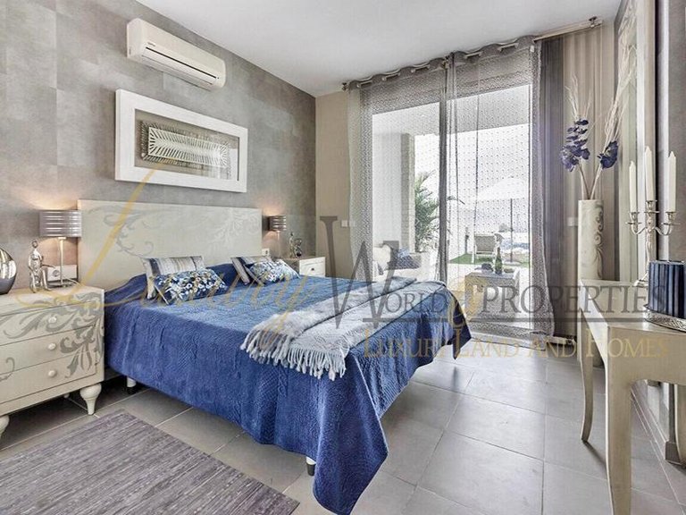 Villa for Sale in Costa Adeje, Tenerife, España 31