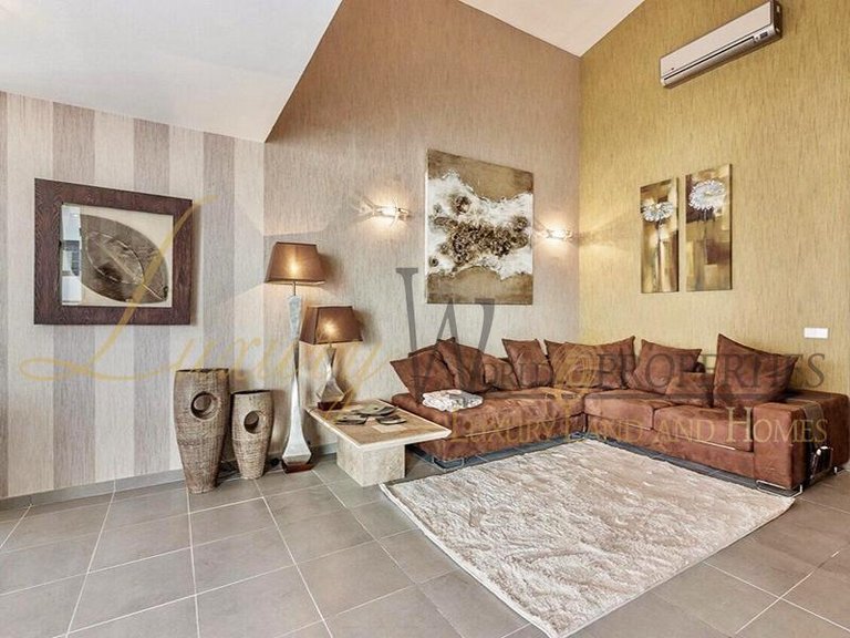 Villa for Sale in Costa Adeje, Tenerife, España 19