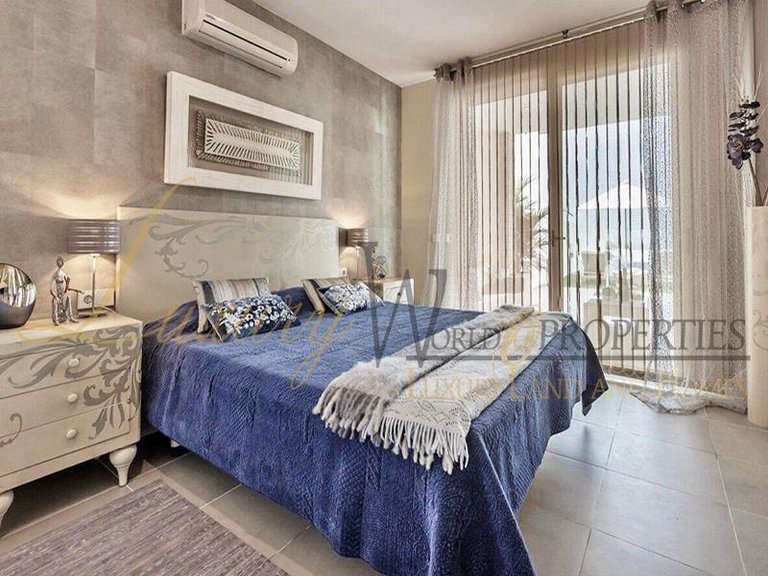 Villa for Sale in Costa Adeje, Tenerife, España 29