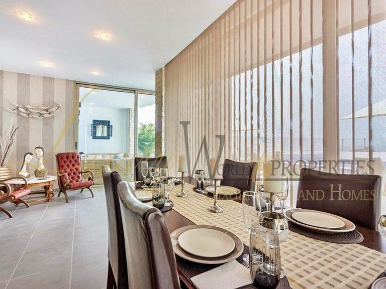 Villa for Sale in Costa Adeje, Tenerife, España 17