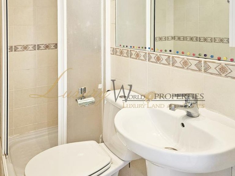 Apartment for Sale in Costa Adeje, Tenerife, España 14