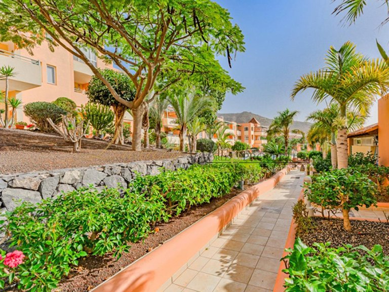 Apartment for Sale in Costa Adeje, Tenerife, España 17