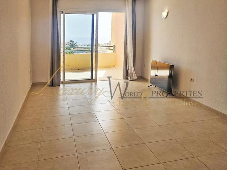 Apartment for Sale in Costa Adeje, Tenerife, España 4