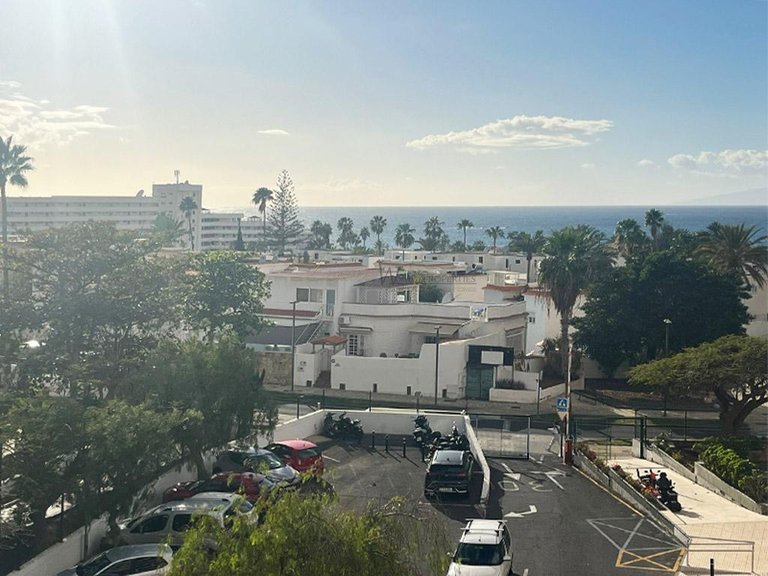 Apartment for Sale in Playa De Las Americas, Tenerife, España 11