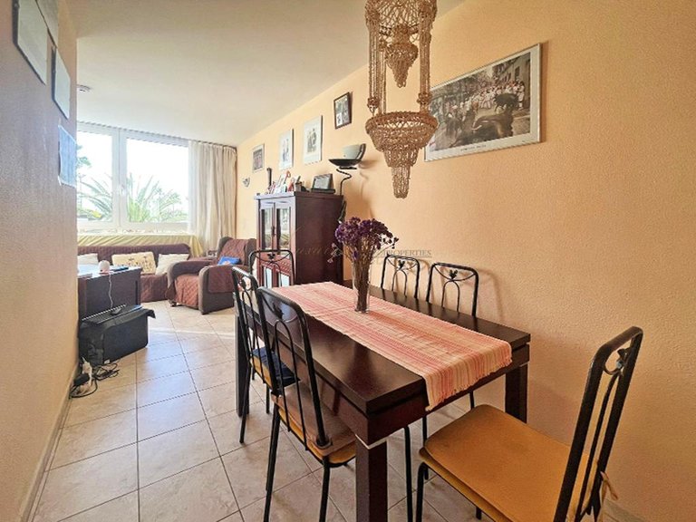 Apartment for Sale in Playa De Las Americas, Tenerife, España 4