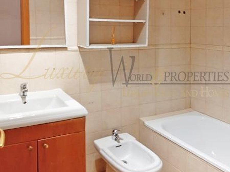 Apartment for Sale in Costa Adeje, Tenerife, España 12