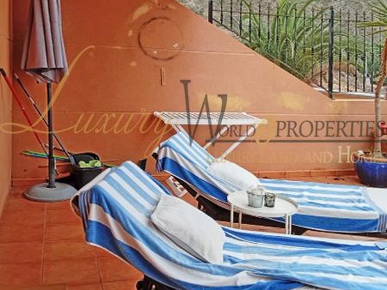 Apartment for Sale in Costa Adeje, Tenerife, España 1