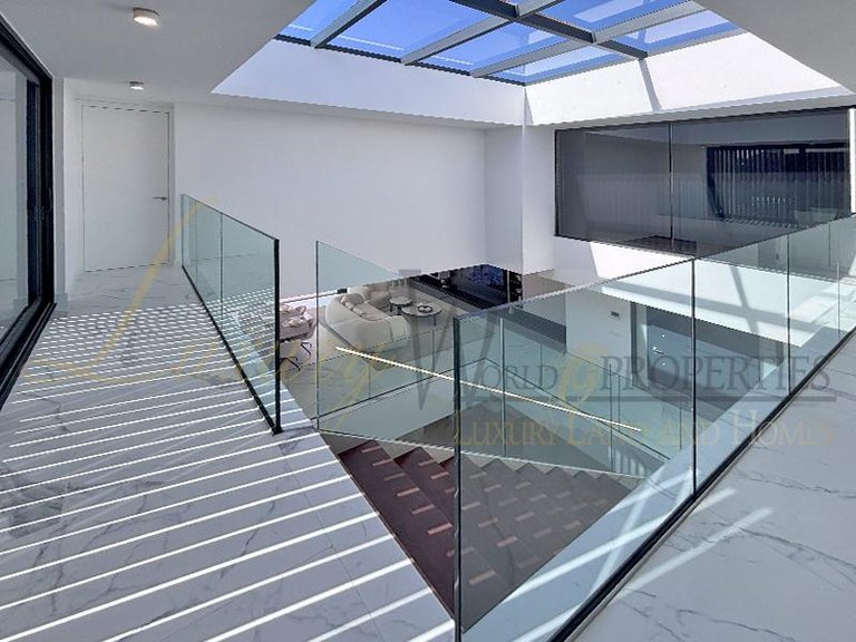 Villa for Sale in Costa Adeje, Tenerife, España 16