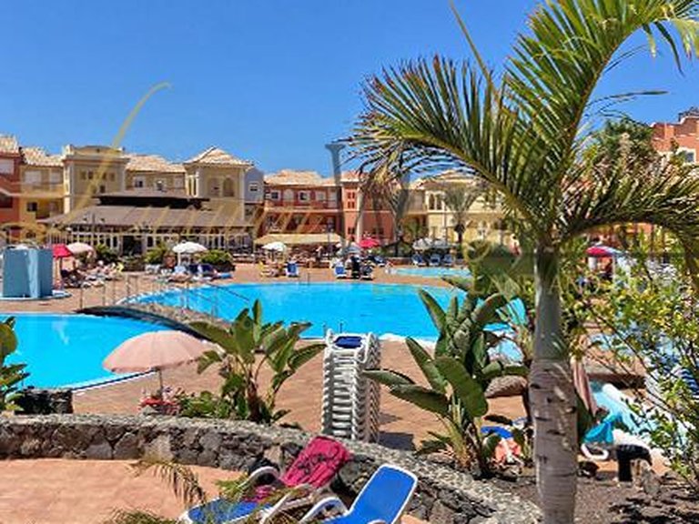 Apartment for Sale in Los Cristianos, Tenerife, España 13