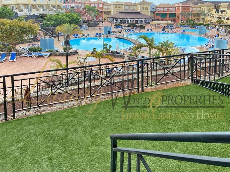 Apartment for Sale in Los Cristianos, Tenerife, España 2