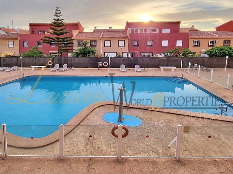 Apartment for Sale in Costa Del Silencio, Tenerife, España 2