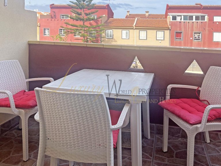 Apartment for Sale in Costa Del Silencio, Tenerife, España 3