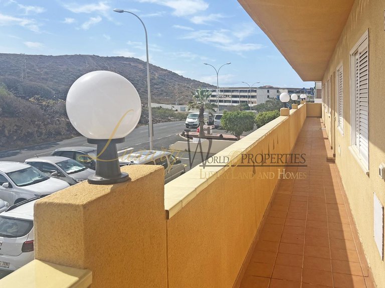 Apartment for Sale in Costa Del Silencio, Tenerife, España 11
