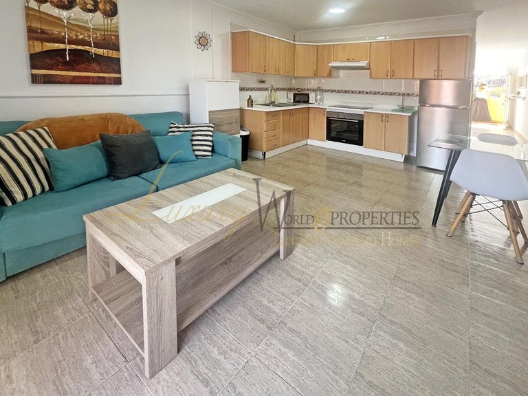 Apartment for Sale in Costa Del Silencio, Tenerife, España 4