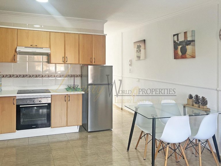 Apartment for Sale in Costa Del Silencio, Tenerife, España 7