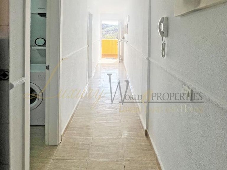 Apartment for Sale in Costa Del Silencio, Tenerife, España 8