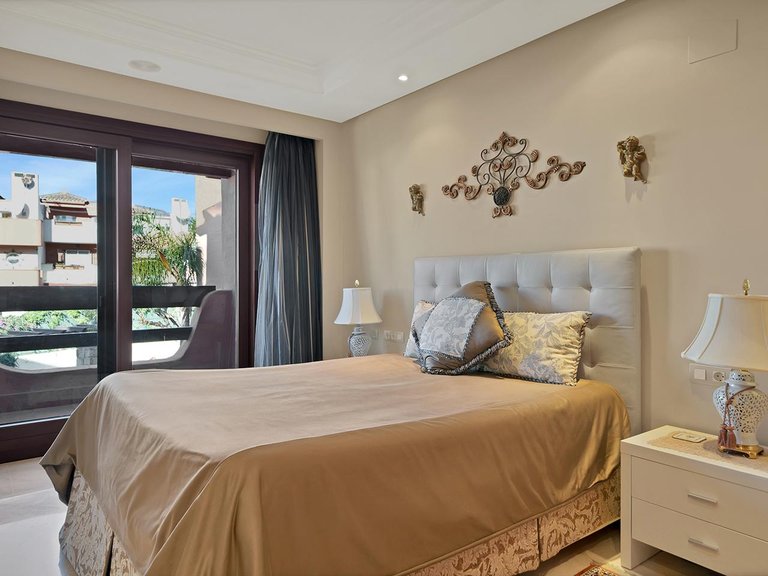 Apartment for Sale in Estepona, Malaga 46