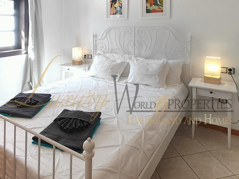 Apartment for Sale in Playa Paraiso, Tenerife, España 6