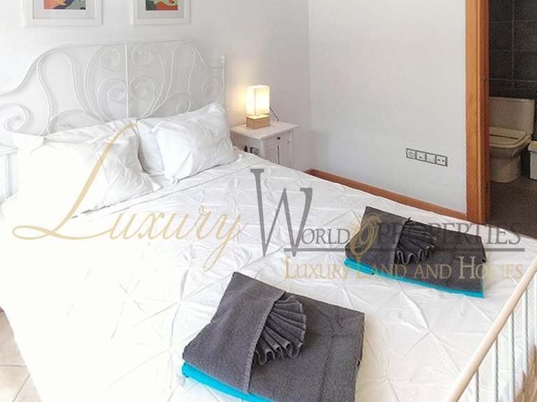 Apartment for Sale in Playa Paraiso, Tenerife, España 7