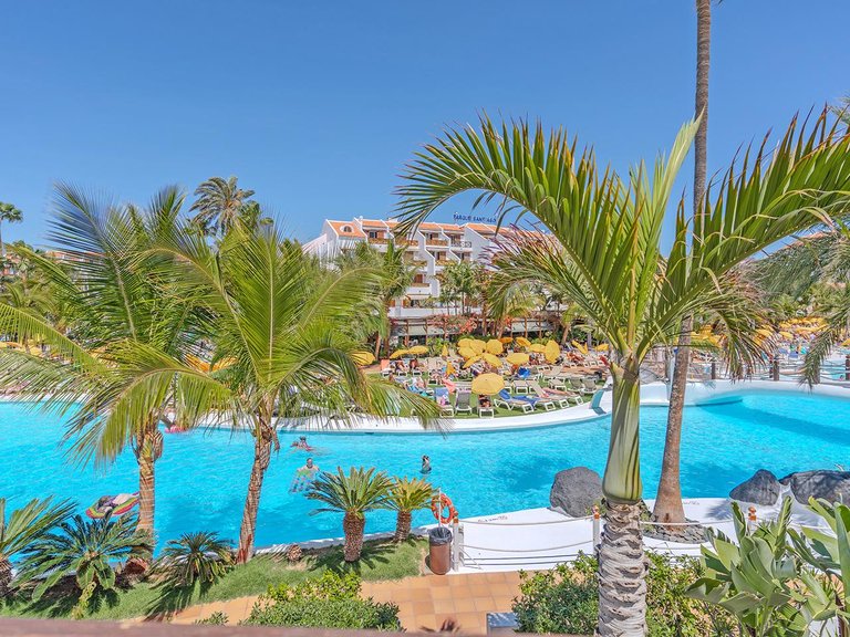 Villa for Sale in Playa De Las Americas, Tenerife, España 41