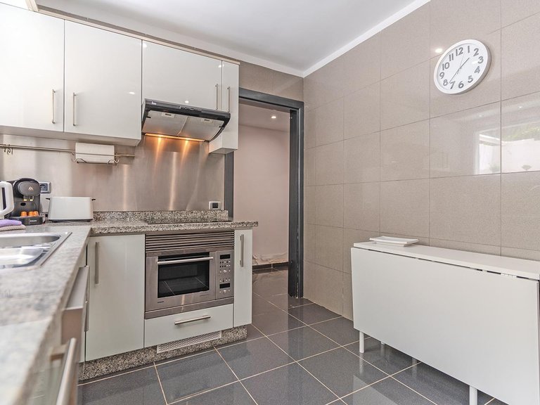 Villa for Sale in Playa De Las Americas, Tenerife, España 21