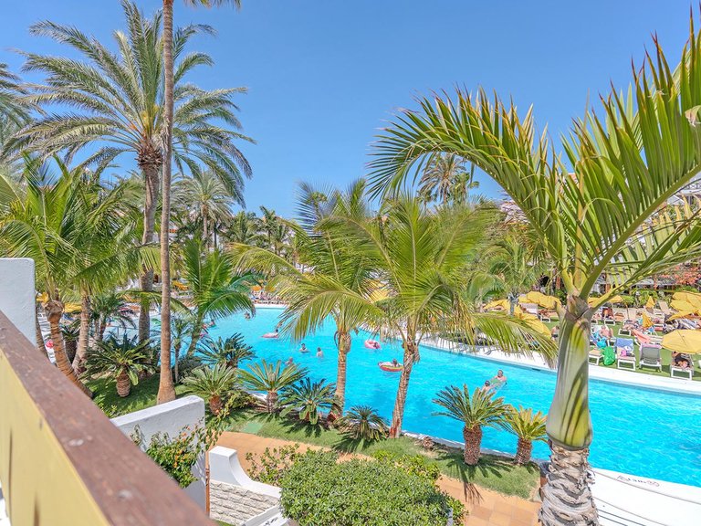 Villa for Sale in Playa De Las Americas, Tenerife, España 42