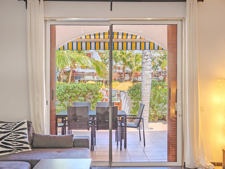 Villa for Sale in Playa De Las Americas, Tenerife, España 9