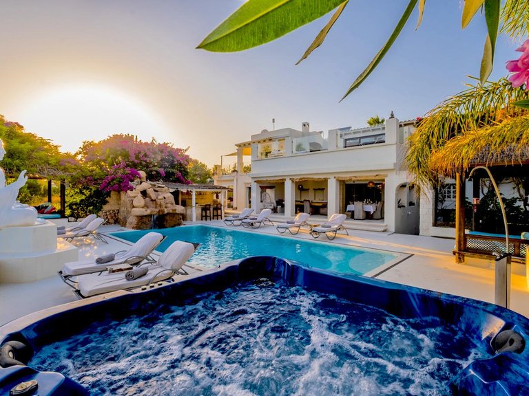 Villa for Sale in Santa Eulalia Del Rio, Balearic Islands 49