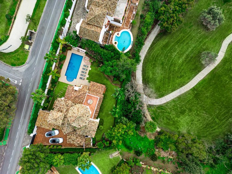 Villa for Sale in Benahavís, Malaga 16